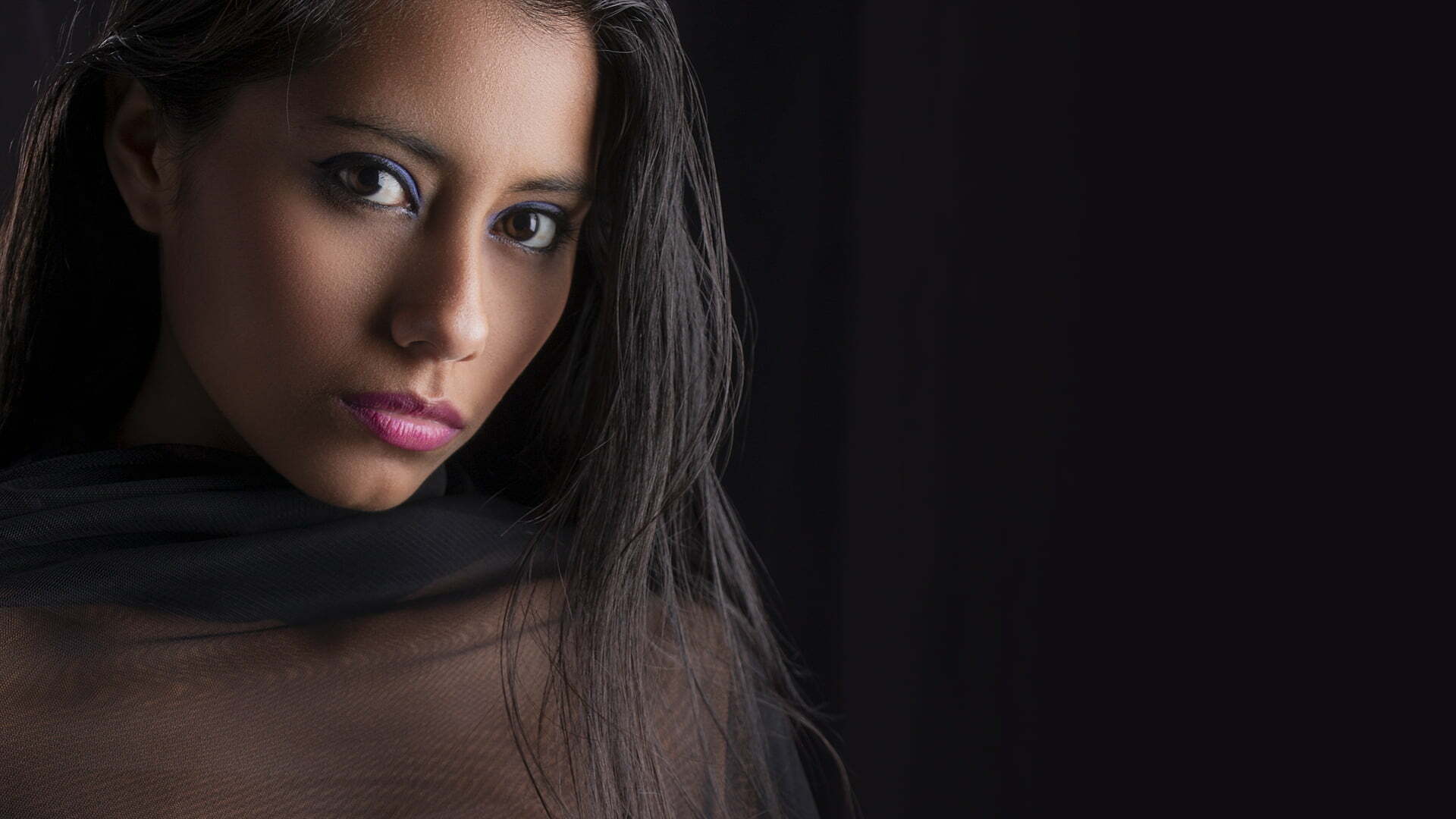 Nataly Palomino • Nude